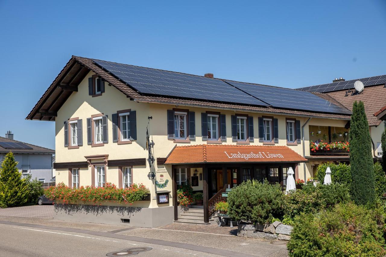 Landgasthof & Brauerei Loewen Sasbach Sasbach  Exteriér fotografie